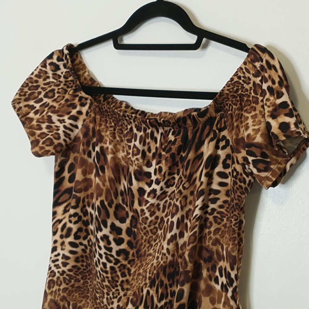 Forever 21 off the shoulder animal print dress - Picture 2 of 5